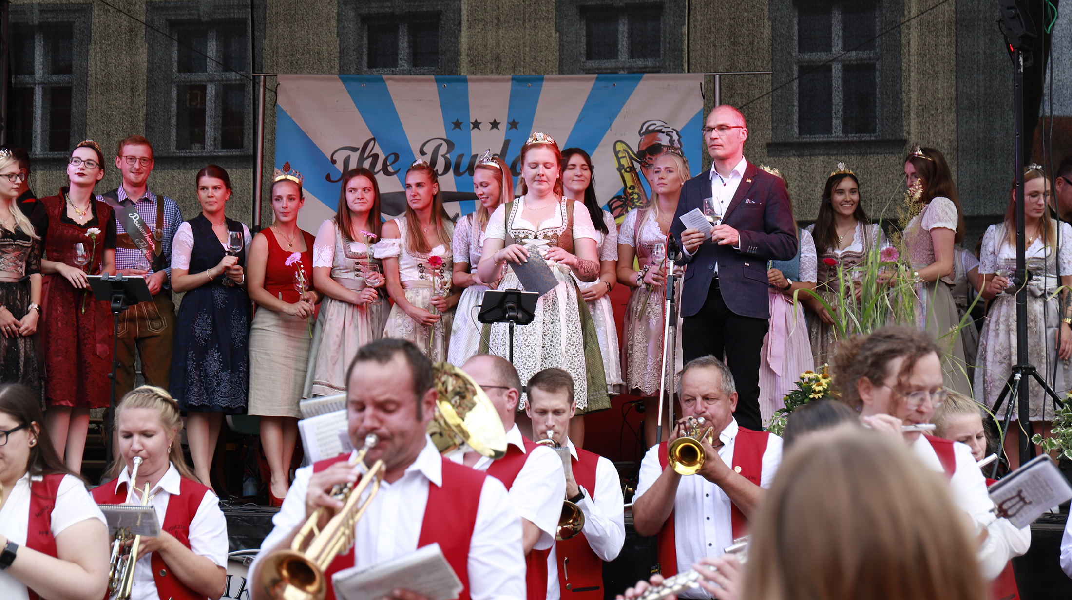 Eröffnung des Winzerfestes auf dem historischen Marktplatz Iphofen ©2022 Richard Schober